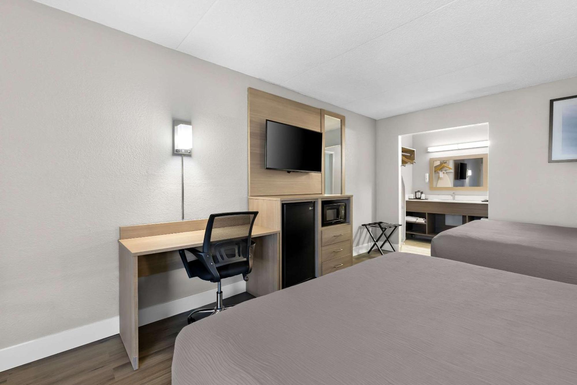 Quality Inn Nashville - Opryland Area Buitenkant foto